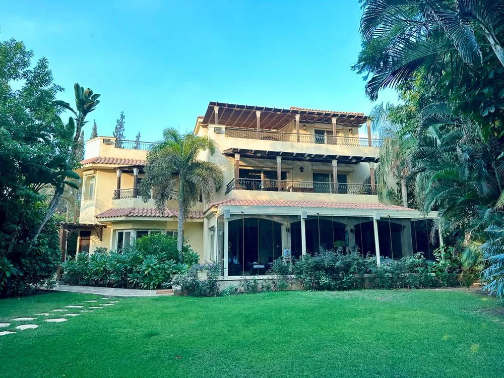 Green Heights in 6th of October City by Everest Egy- villa in geneina